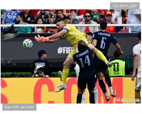 西班牙1-0击败乌拉圭：小组头名晋级世界杯32强